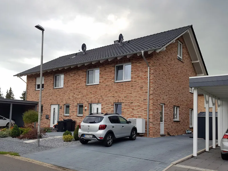 Doppelhaushälfte von DENKER Eigenheim, 125 m² Wohnfläche
